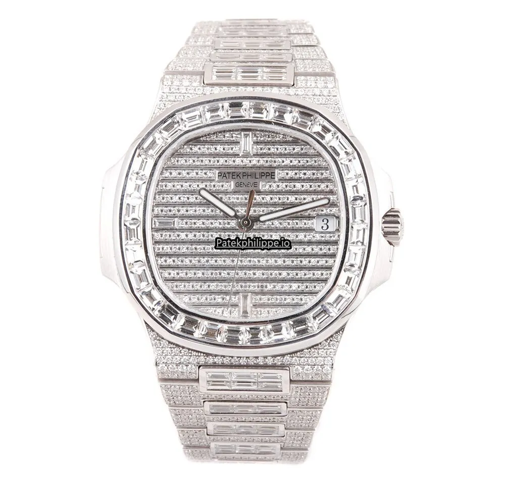Patek Philippe Nautilus 5711/1a-010 40x38MM Steel Case Automatic