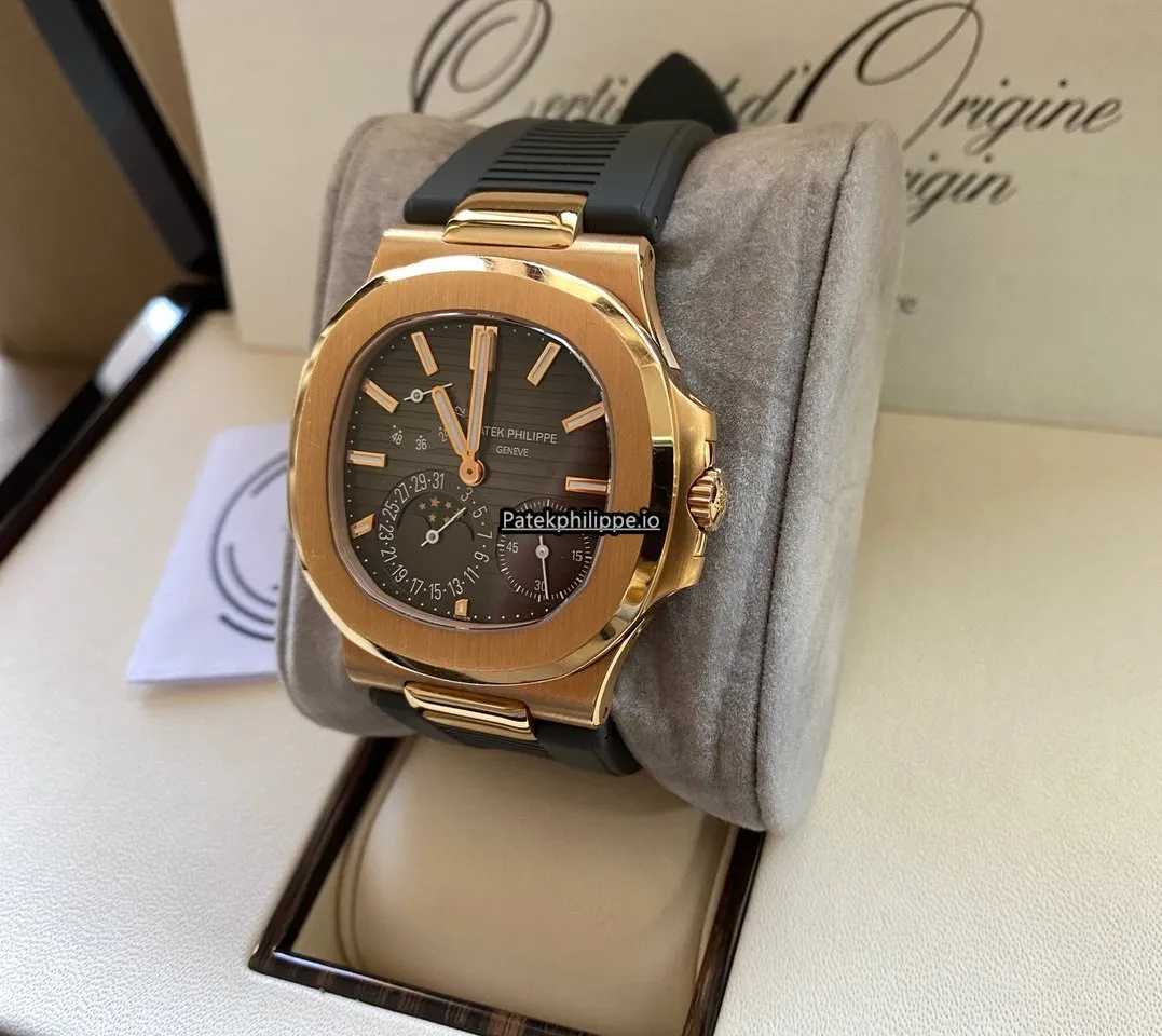 Patek Philippe Nautilus 5712r-001 40x38MM Rose Gold Case Automatic