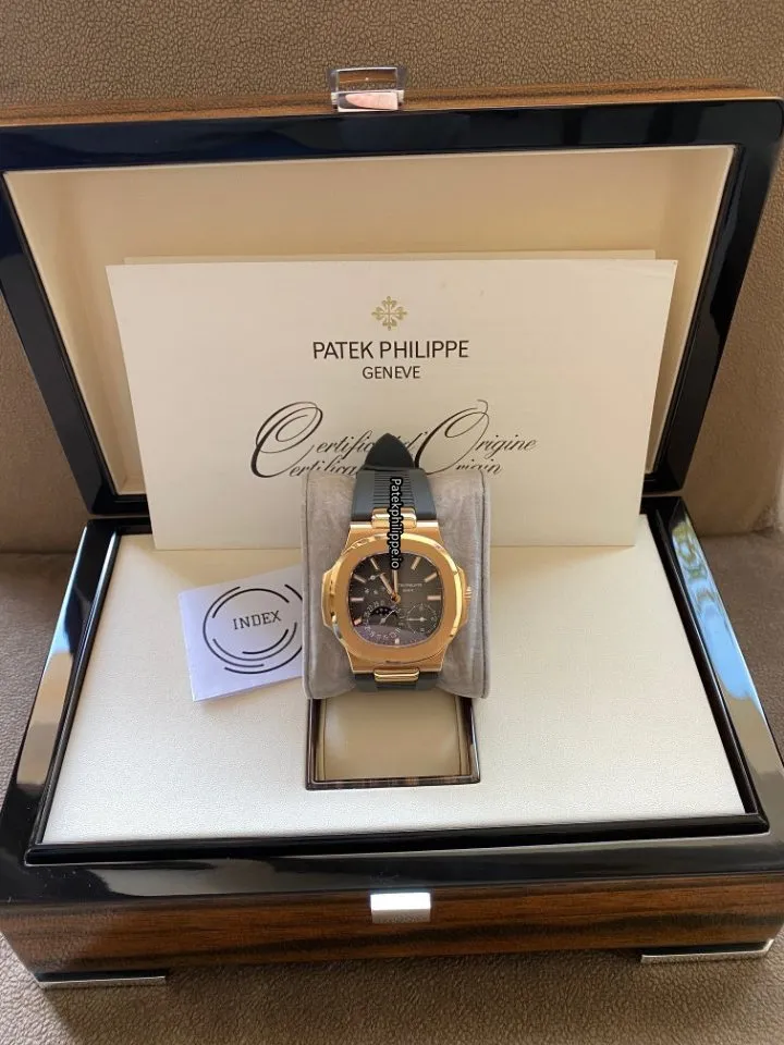 Alternative view of Patek Philippe Nautilus 5712r-001 40x38MM Rose Gold Case Automatic