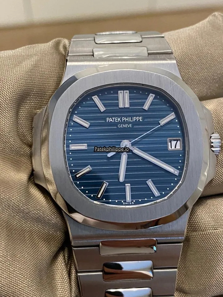 Patek Philippe Nautilus 5711/1p-010 Platinum Case Automatic