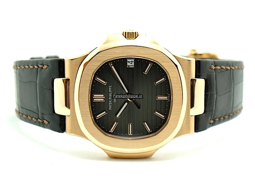 Patek Philippe Nautilus 5711r 40MM Rose Gold Case Automatic