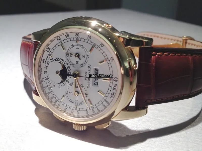 Patek Philippe Perpetual Calendar 5970j-001 40x41MM Yellow Gold Case Manual Winding