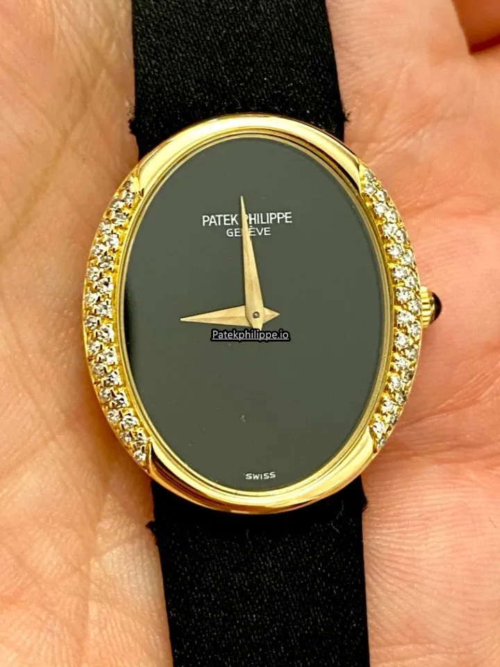 Patek Philippe Golden Ellipse 4310 25x29,50MM Yellow Gold Case Manual Winding