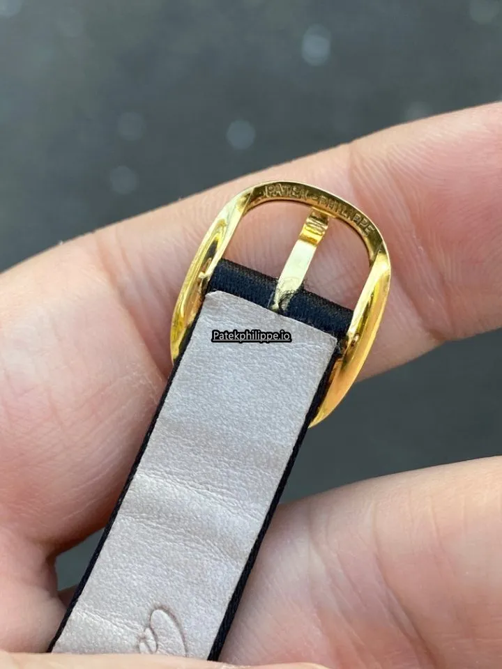 Alternative view of Patek Philippe Golden Ellipse 4310 25x29,50MM Yellow Gold Case Manual Winding