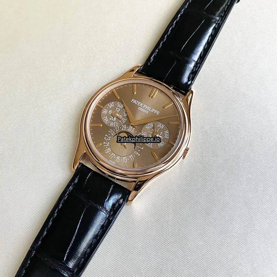Alternative view of Patek Philippe Perpetual Calendar 5140r-001 37MM Rose Gold Case Automatic