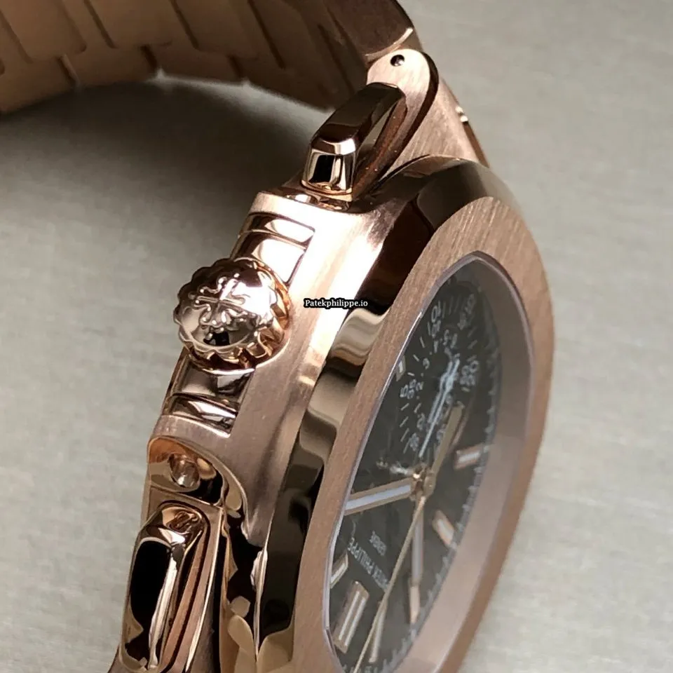 Alternative view of Patek Philippe Nautilus 5980/1r-001 40,5MM Rose Gold Case Automatic