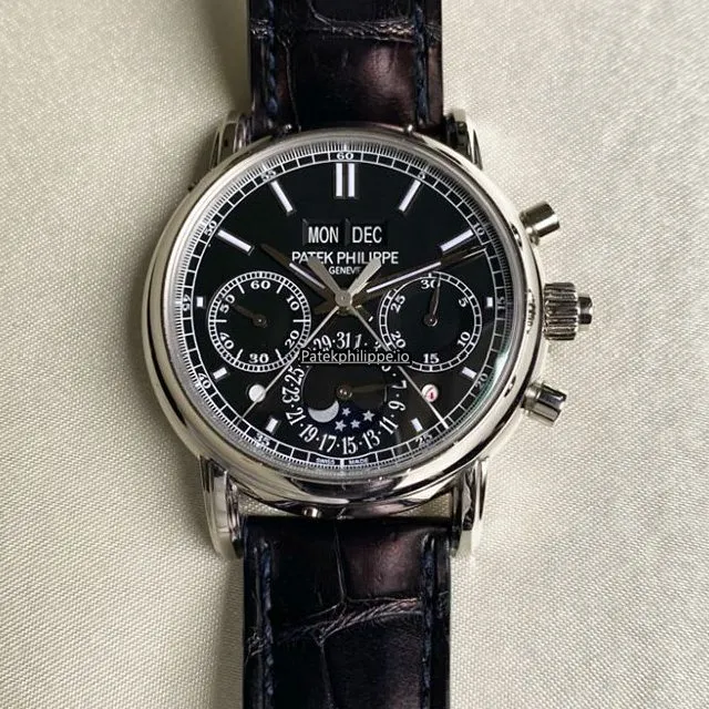 Patek Philippe Perpetual Calendar 5204p-011 40MM Platinum Case Manual Winding