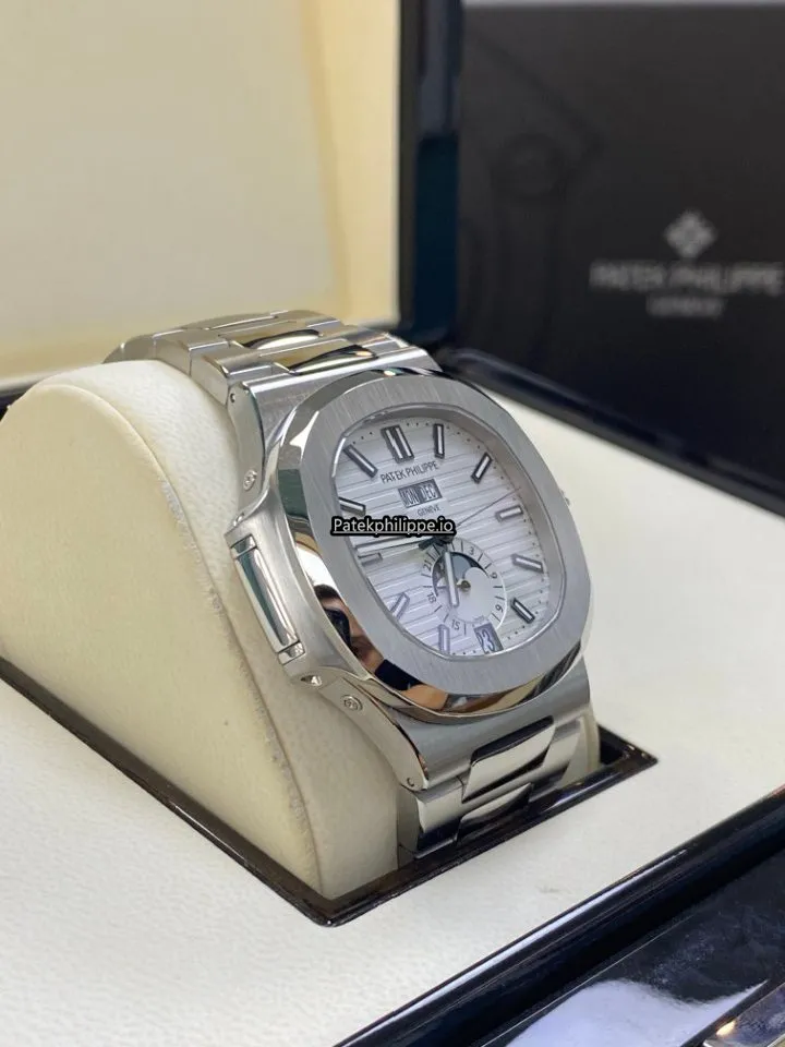 Alternative view of Patek Philippe Nautilus 5726/1a-010 40.5MM Steel Case Automatic