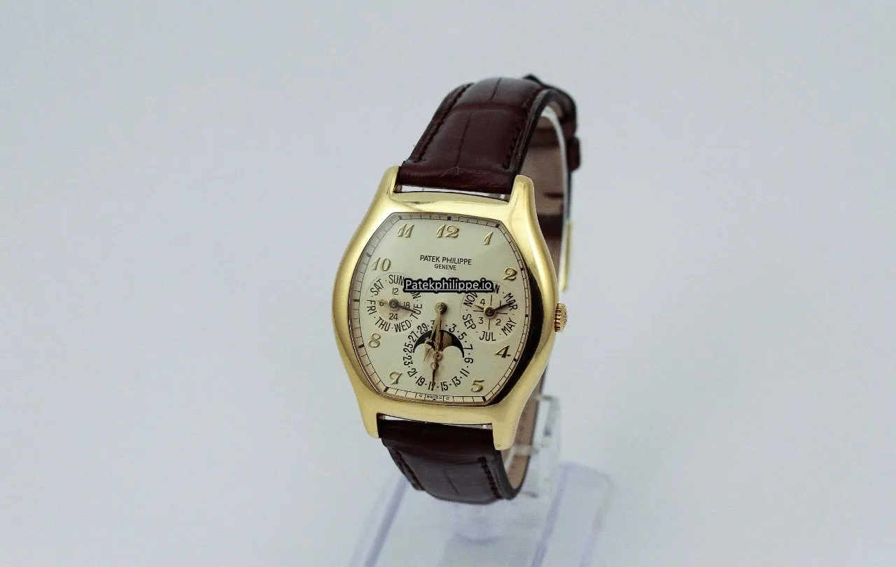 Alternative view of Patek Philippe Perpetual Calendar 5040j 35MM Yellow Gold Case Automatic