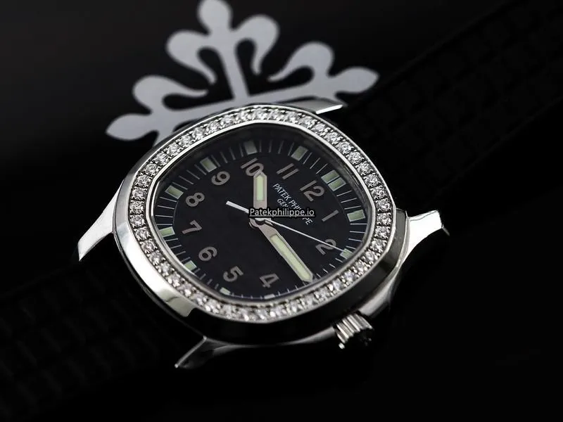 Patek Philippe Aquanaut 5067a 35.6MM Steel Case Quartz