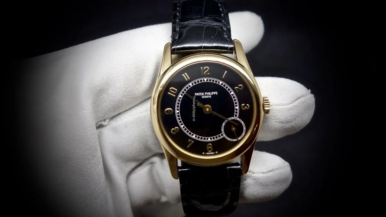 Alternative view of Patek Philippe Calatrava 5000j 34MM Yellow Gold Case Automatic
