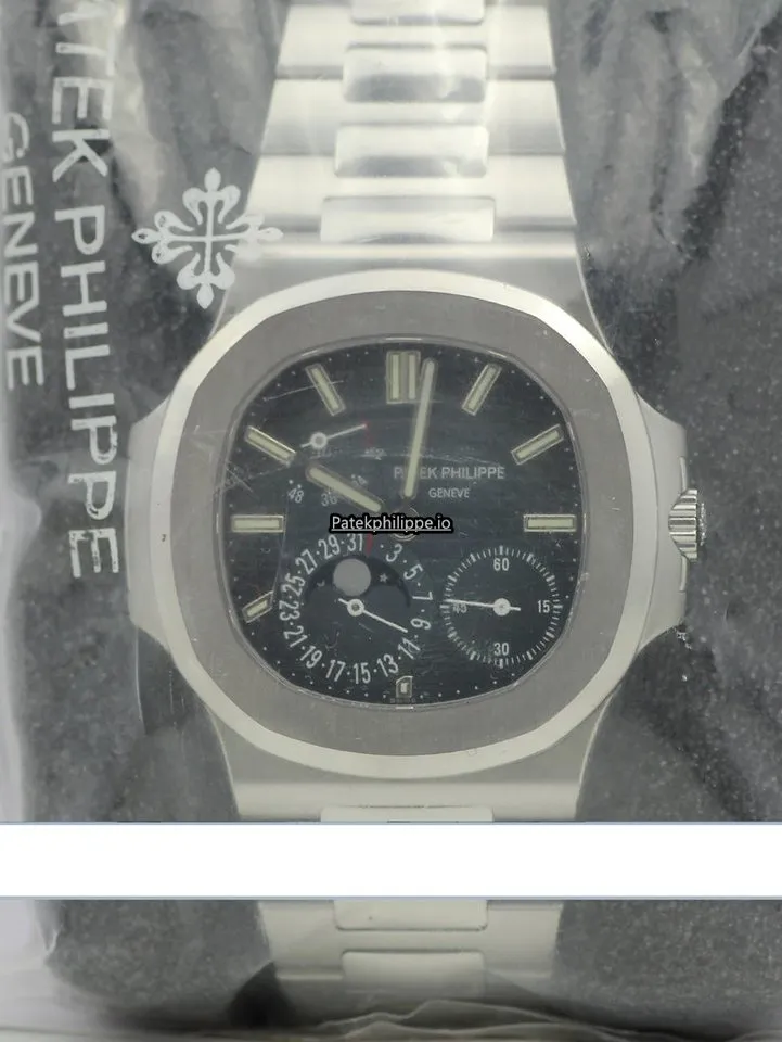 Patek Philippe Nautilus 5712/1a-001 40MM Steel Case Automatic