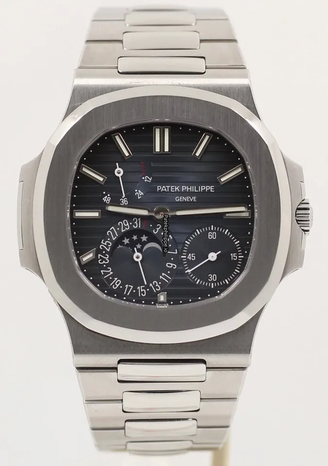 Patek Philippe Nautilus 5712/1a-001 40x38MM Steel Case Automatic