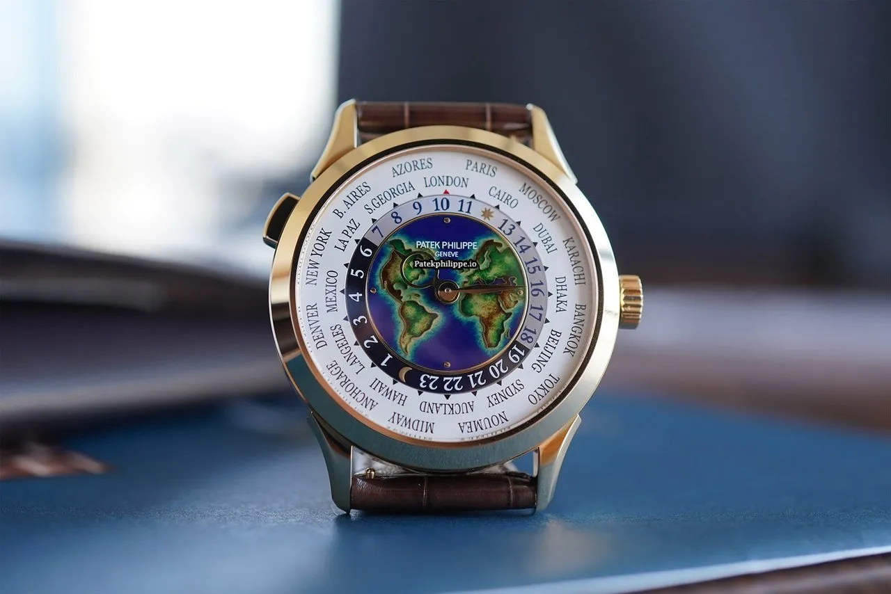Patek Philippe Complications 5231j-001 39.5MM Yellow Gold Case Automatic Movement