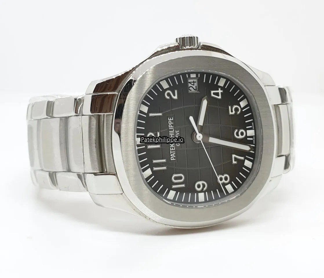 Alternative view of Patek Philippe Aquanaut 5167/1a-001 40MM Steel Case Automatic