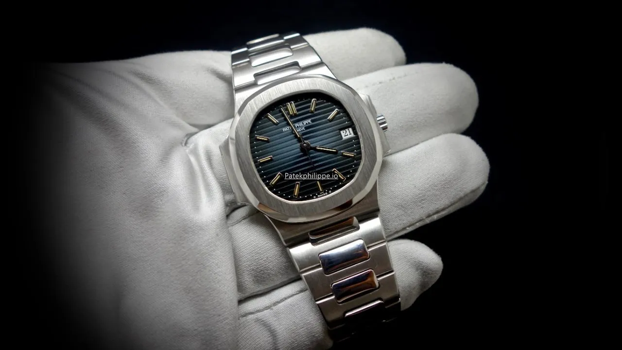 Patek Philippe Nautilus Jan-00 37,5MM White Gold Case Automatic