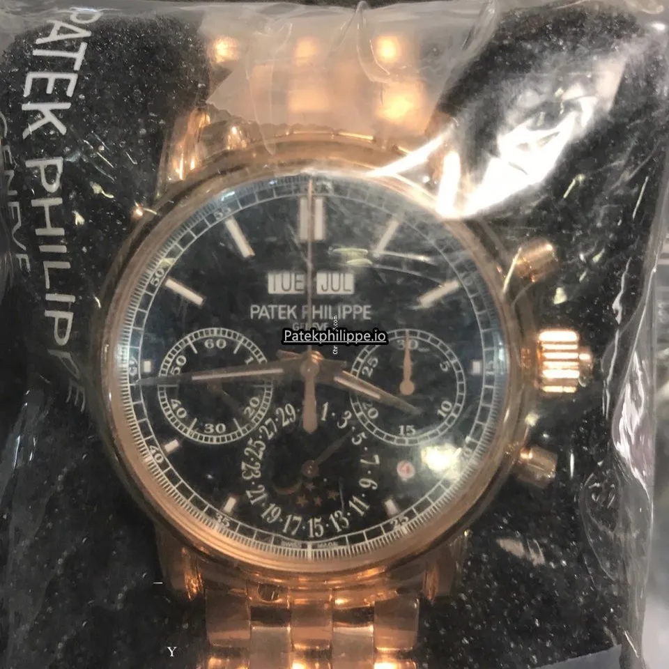 Patek Philippe Perpetual Calendar 5204/1r-001 Rose Gold Case Manual Winding