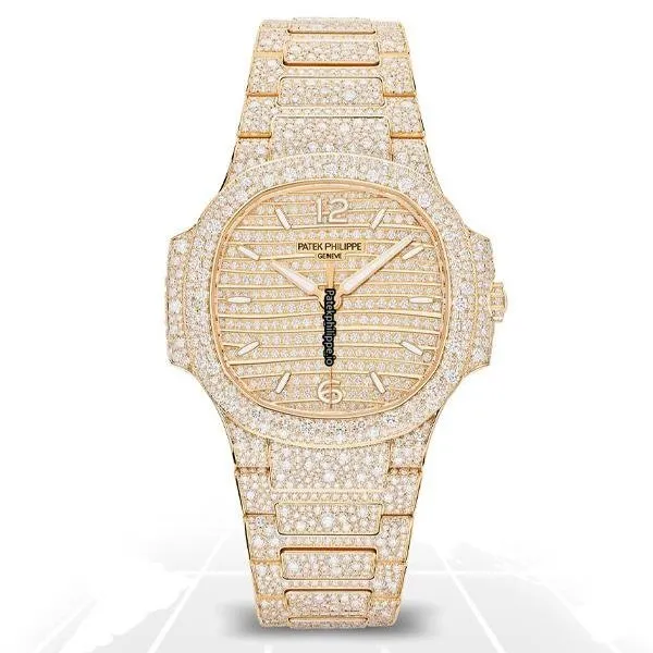 Patek Philippe Nautilus 7118/1450r-001 35MM Rose Gold Case Automatic