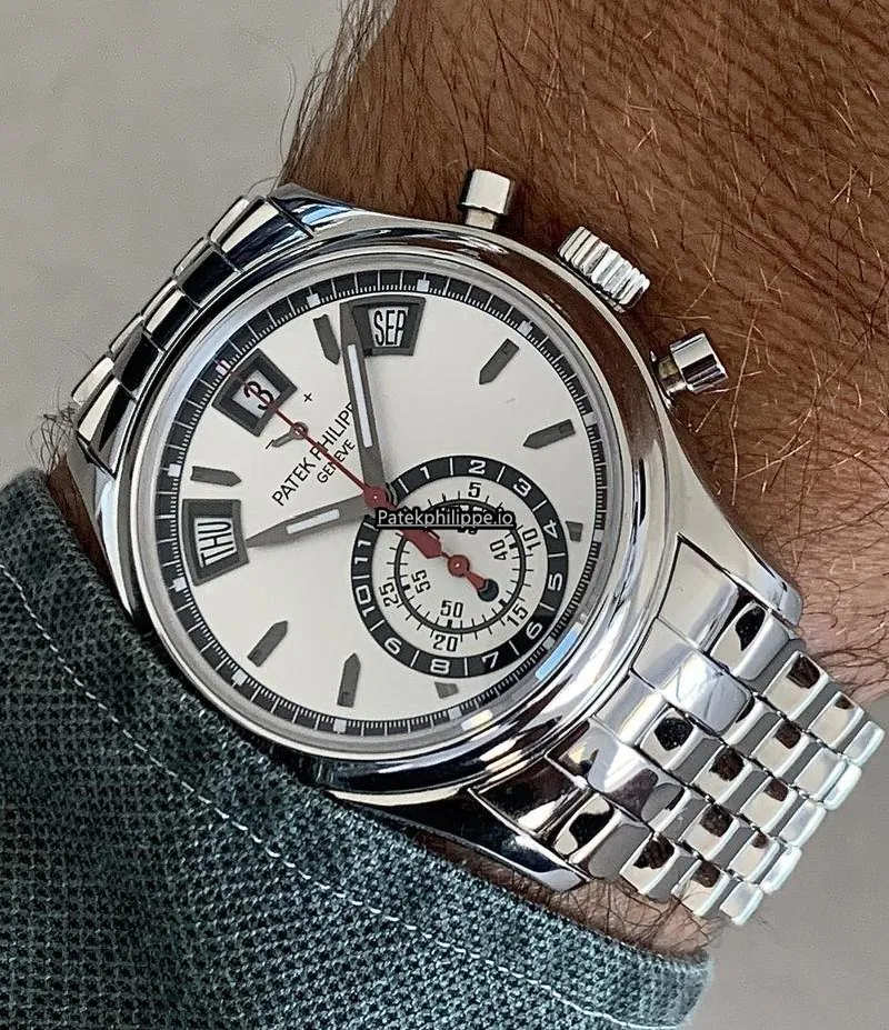 Alternative view of Patek Philippe Annual Calendar 5960/1a-001 40MM Steel Case Automatic