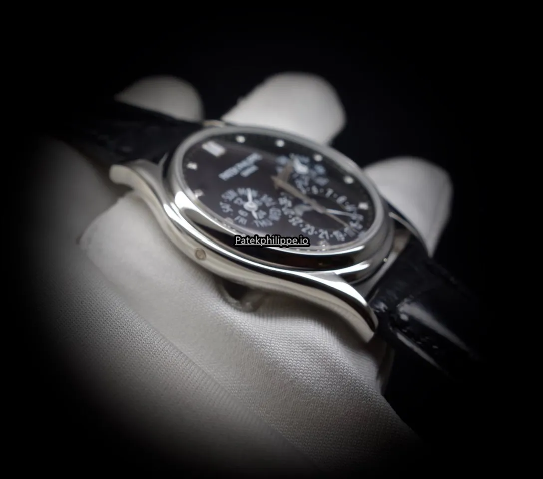 Alternative view of Patek Philippe Perpetual Calendar 5140p-013 37,2MM Platinum Case Automatic