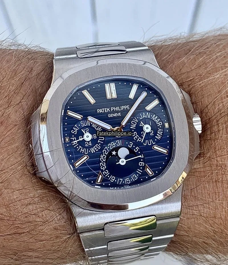 Alternative view of Patek Philippe Nautilus 5740g-001 40MM White Gold Case Automatic