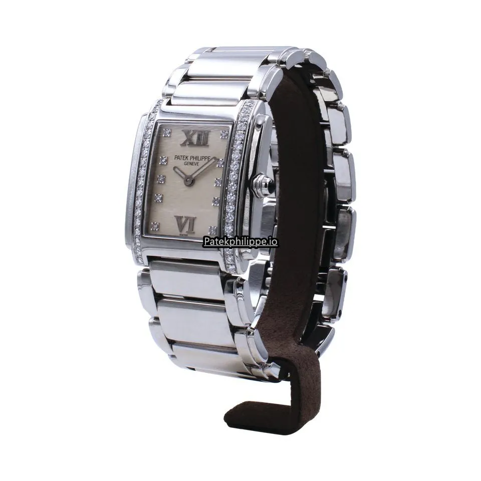 Alternative view of Patek Philippe Twenty-4 4910/10a-011 25x30MM Steel Case Quartz