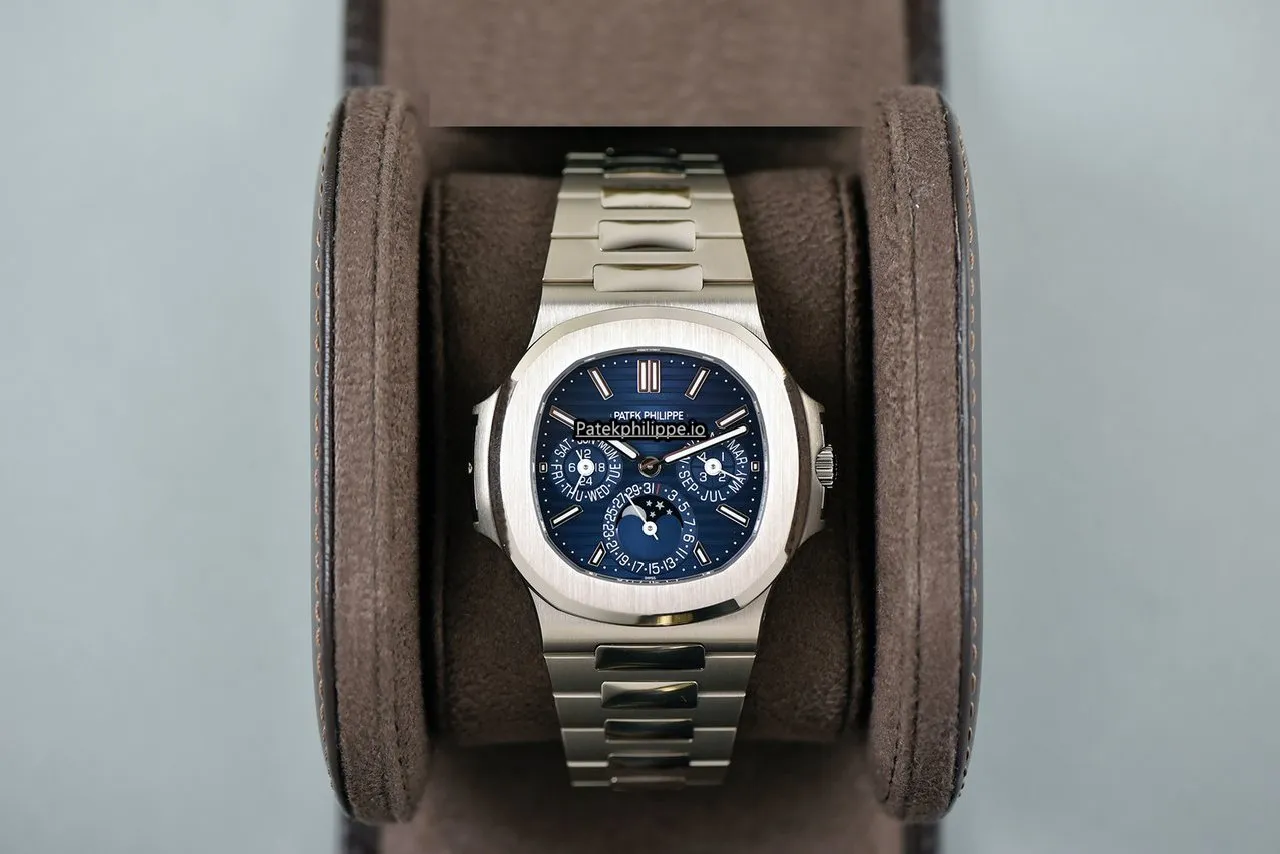 Alternative view of Patek Philippe Nautilus 5740/1g White Gold Case Automatic