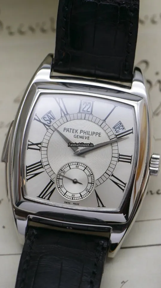 Alternative view of Patek Philippe 5033p Platinum Case Automatic
