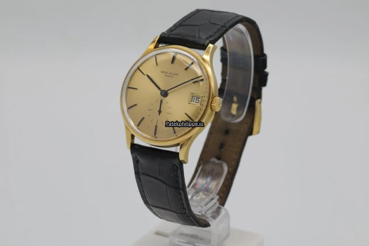Alternative view of Patek Philippe Calatrava 3514 Yellow Gold Case Automatic