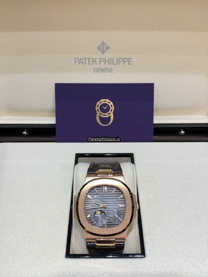 Patek Philippe Nautilus 5712r-001 40x38MM Rose Gold Case Automatic