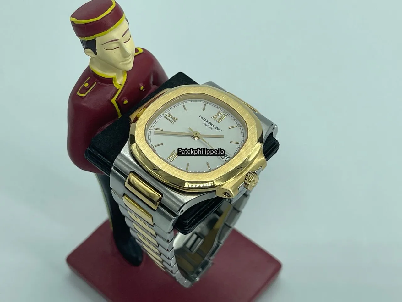 Alternative view of Patek Philippe Nautilus 3800 37MM Gold/steel Case Automatic