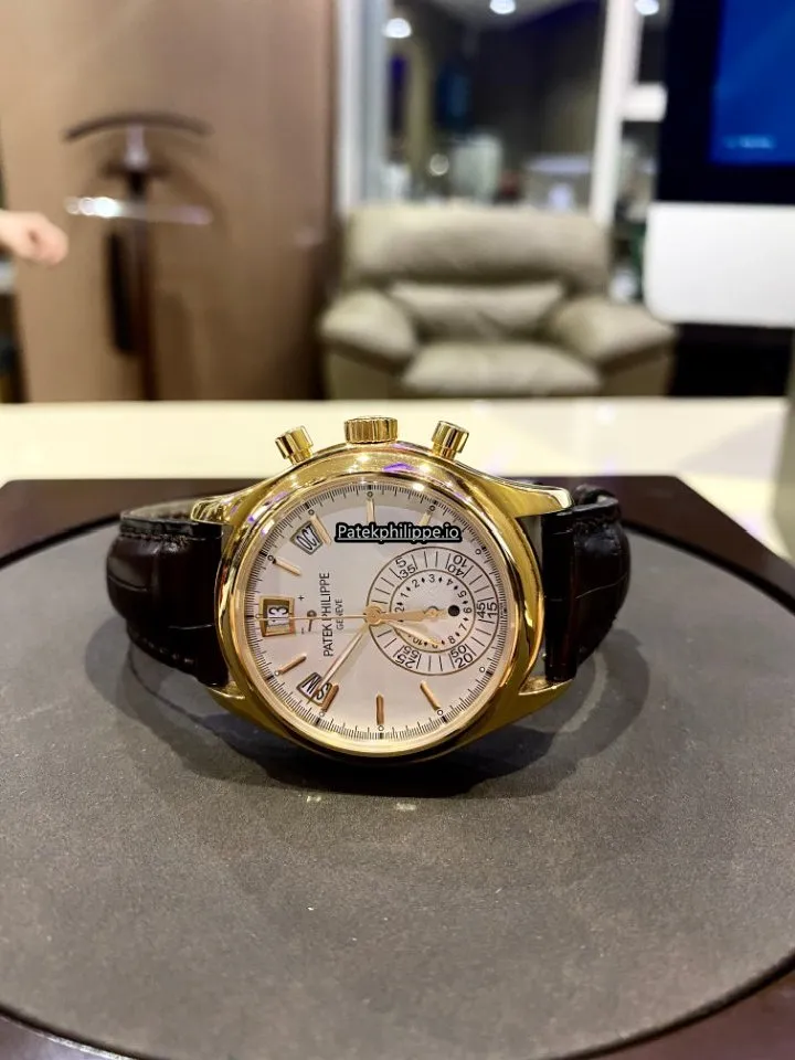 Alternative view of Patek Philippe Annual Calendar 5960r-011 40MM Rose Gold Case Automatic
