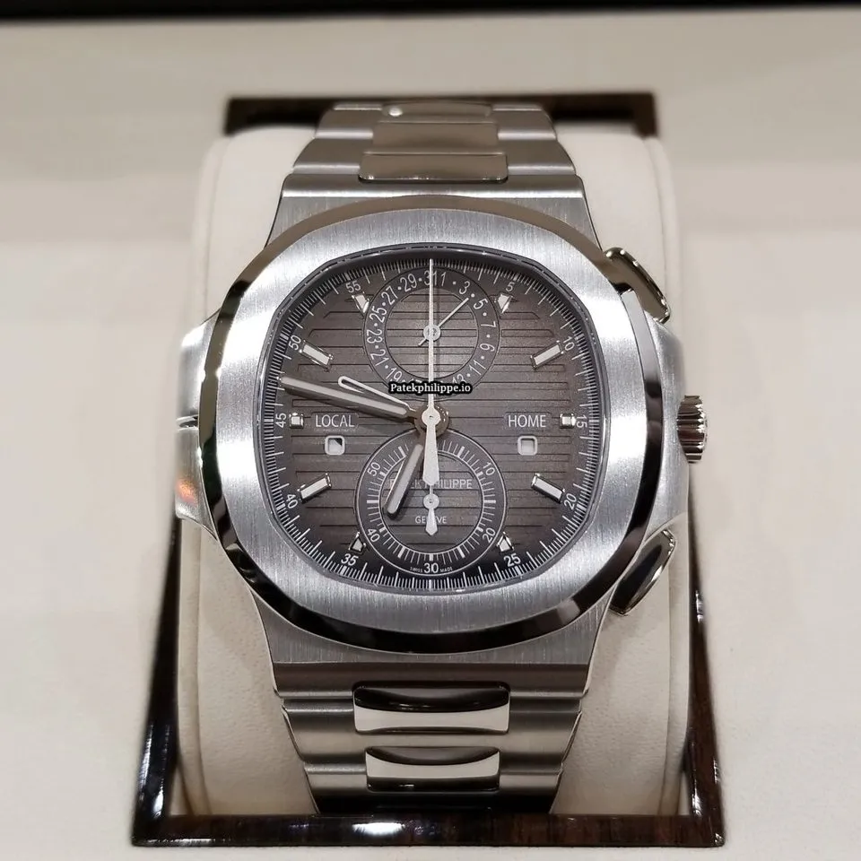 Patek Philippe Nautilus 5990/1a-001 40.5MM Steel Case Automatic
