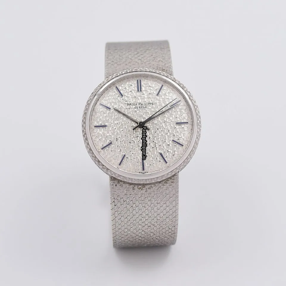 Alternative view of Patek Philippe Calatrava 3563 34.5MM White Gold Case Automatic