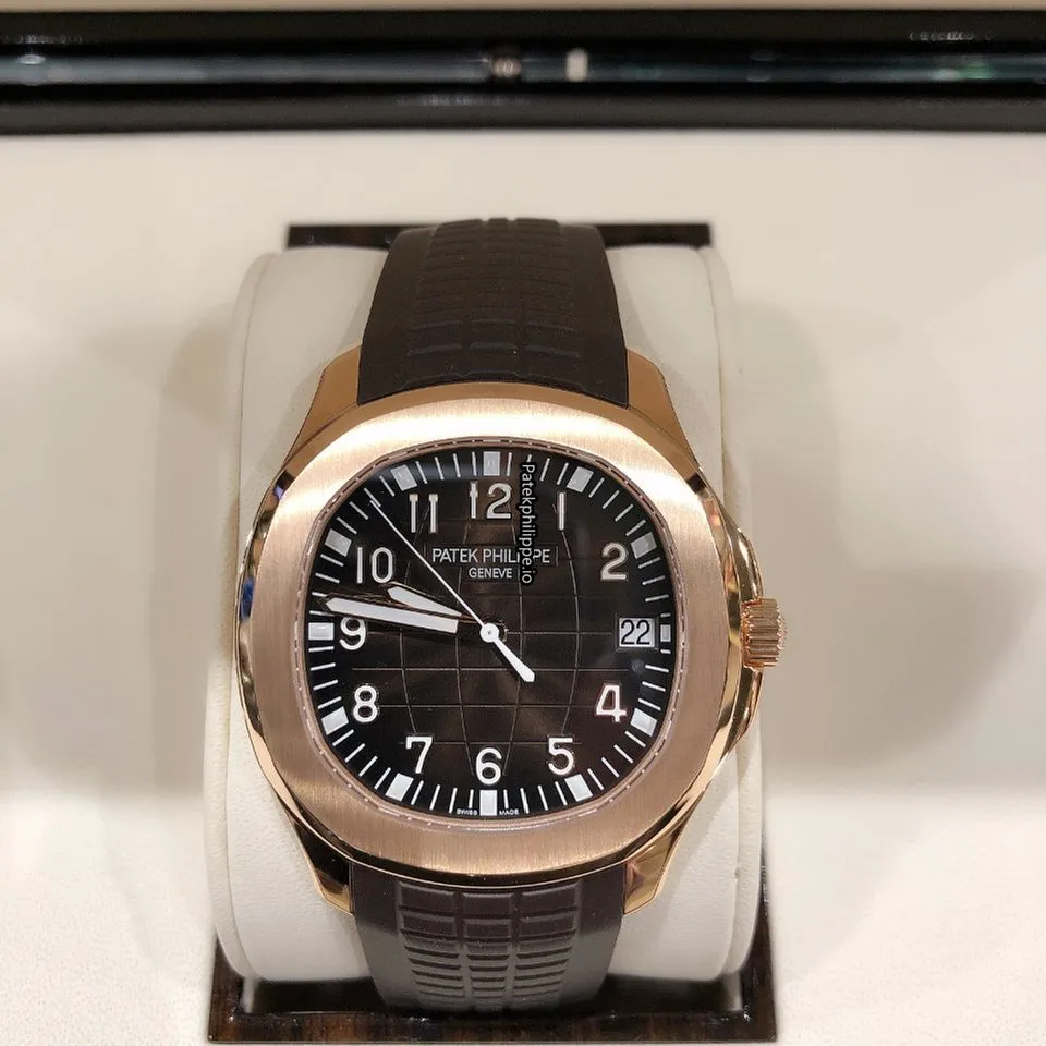 Patek Philippe Aquanaut 5167r-001 40MM Rose Gold Case Automatic
