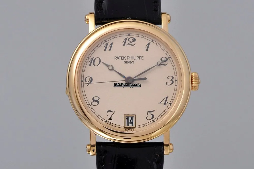 Alternative view of Patek Philippe Calatrava 5053 36MM Yellow Gold Case Automatic