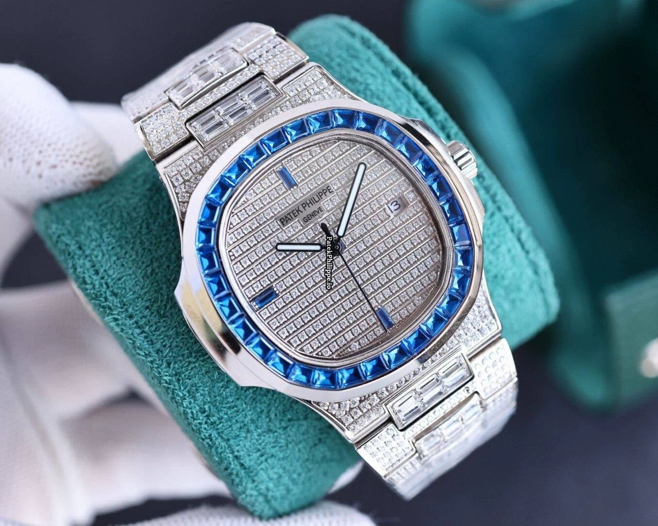 Patek Philippe Nautilus 5711 Full Diamond Blue Sapphire Bezel Super Clone 324 Movement 40MM - Image 6