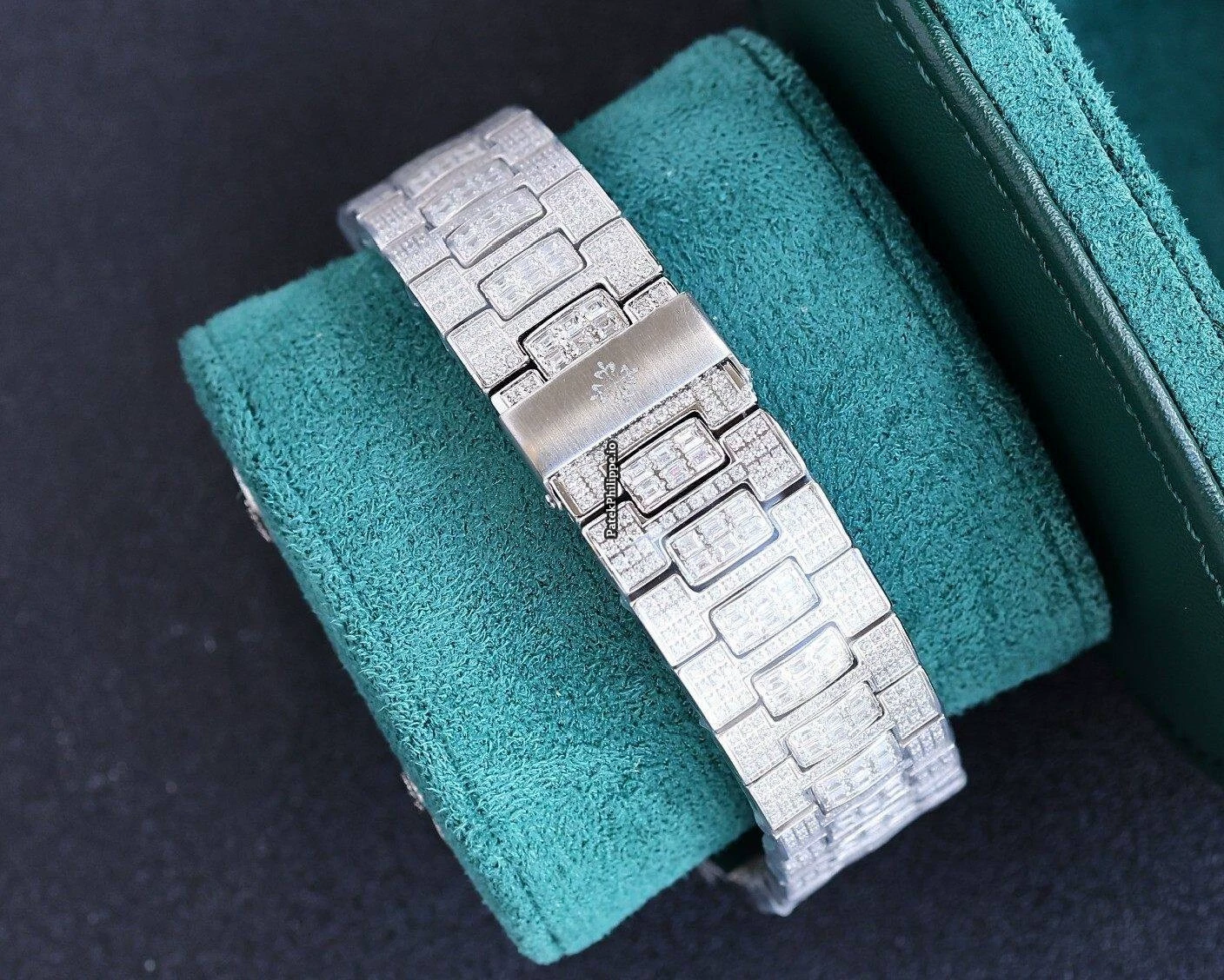 Patek Philippe Nautilus 5711 Full Diamond Blue Sapphire Bezel Super Clone 324 Movement 40MM - Image 10