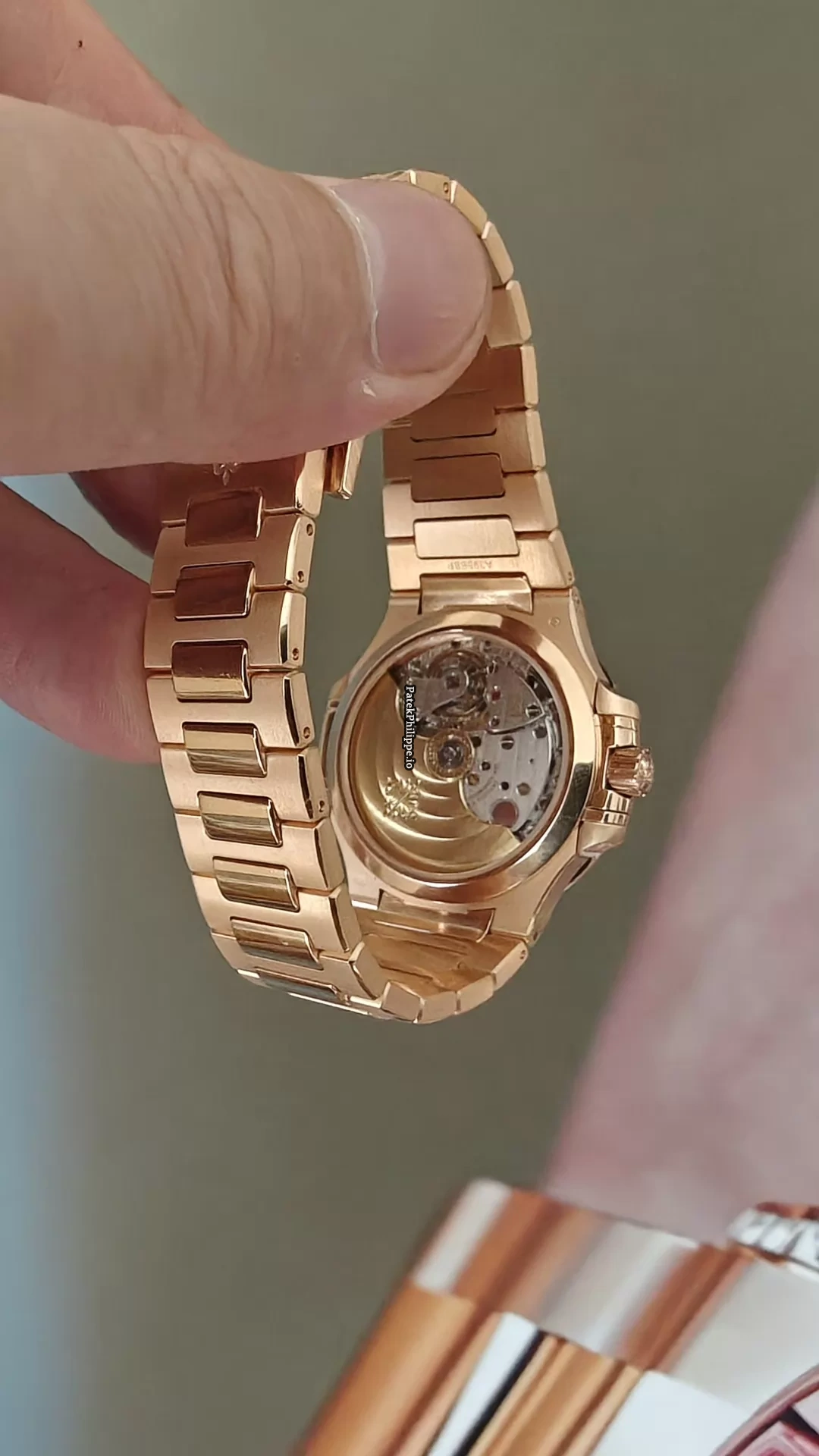 Nautilus 7118 1200R 010 Ladies Watch 35.2mm 18k Rose Gold Diamond Bezel Golden Brown Opaline Dial - Image 7